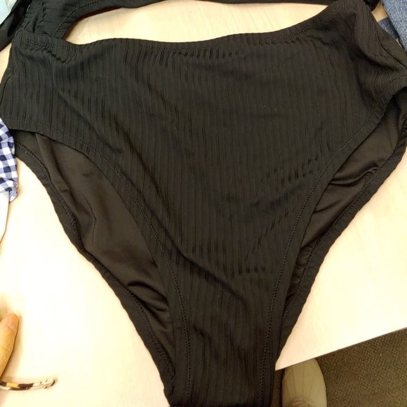 Women's Ribbed Cut Out One Piece Swimsuit - Shade - Picture 4 of 6